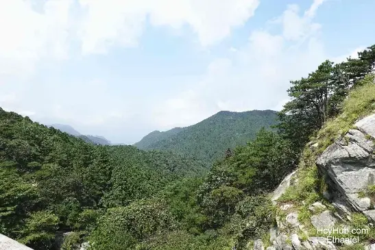 庐山 - 远眺群山